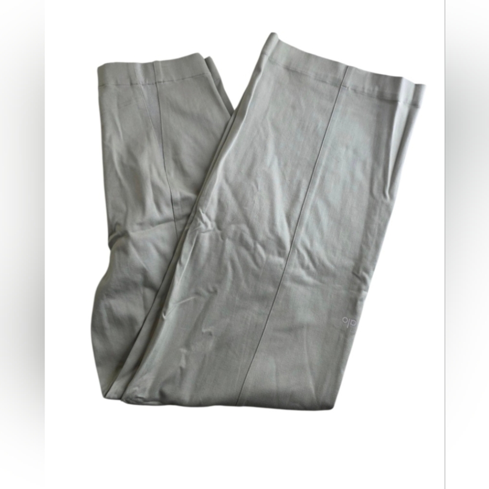 NWT Alo Yoga Women's High-Waist On Point Moto Trouser In Green
